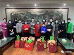 我会会长方桂萍随市妇联开展“玉兰关爱”行动